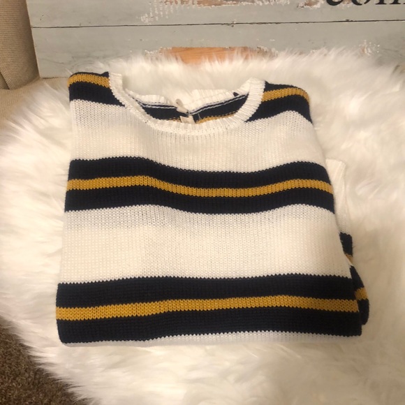 🌟Tillys Soft Sweater🌟 - Picture 4 of 4